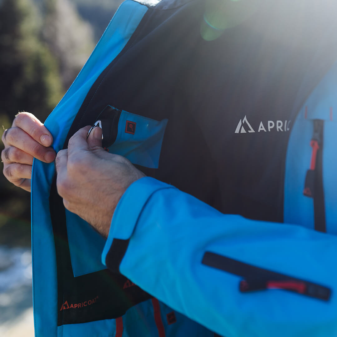 Adventure 2.0 Light Blue Hooded Windbreaker